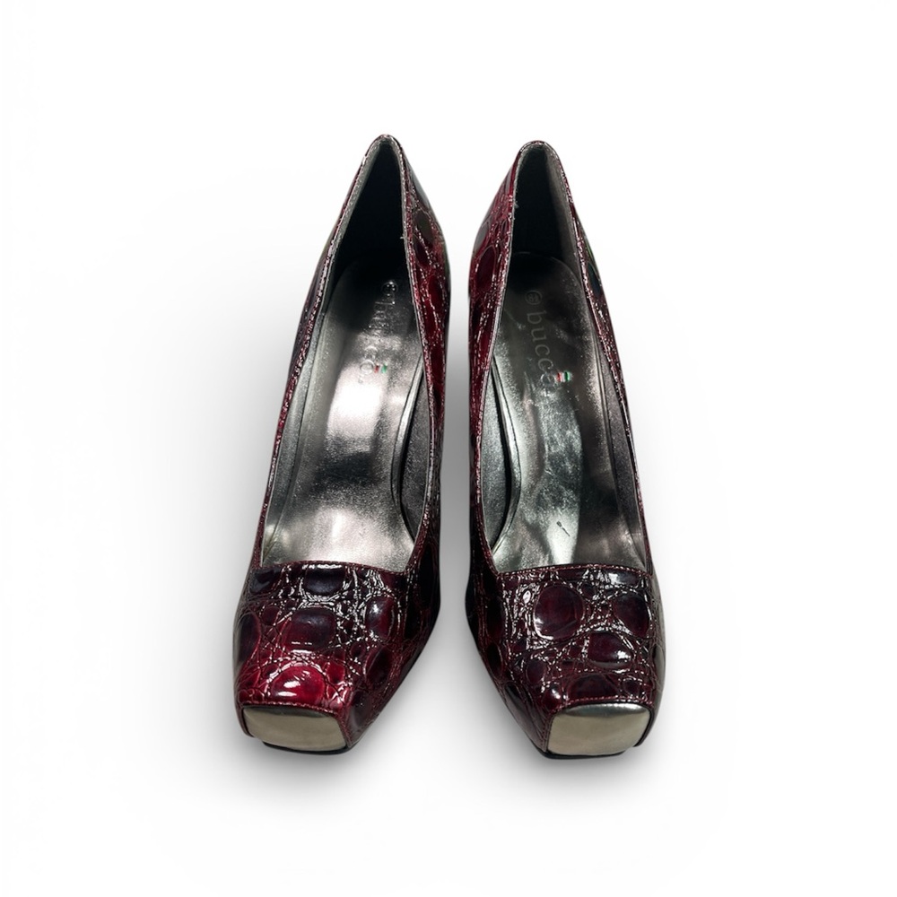 Bucco Dark Red Croc-Patterned Heels